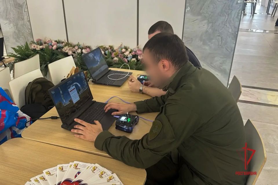 Росгвардейцы приняли участие в инженерном фестивале «На крыльях науки» в ДНР