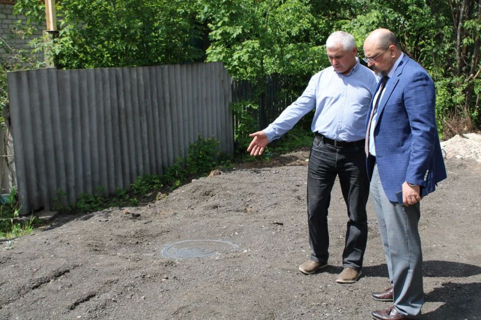 В Горловке прокладывают трубопровод
