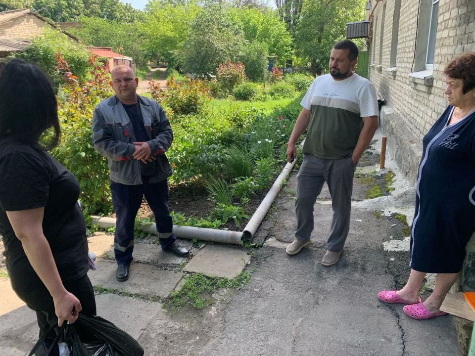 Председатель Общественного совета Александр Горянный провел встречу с жителями многоквартирного дома по улице Артёма, 18