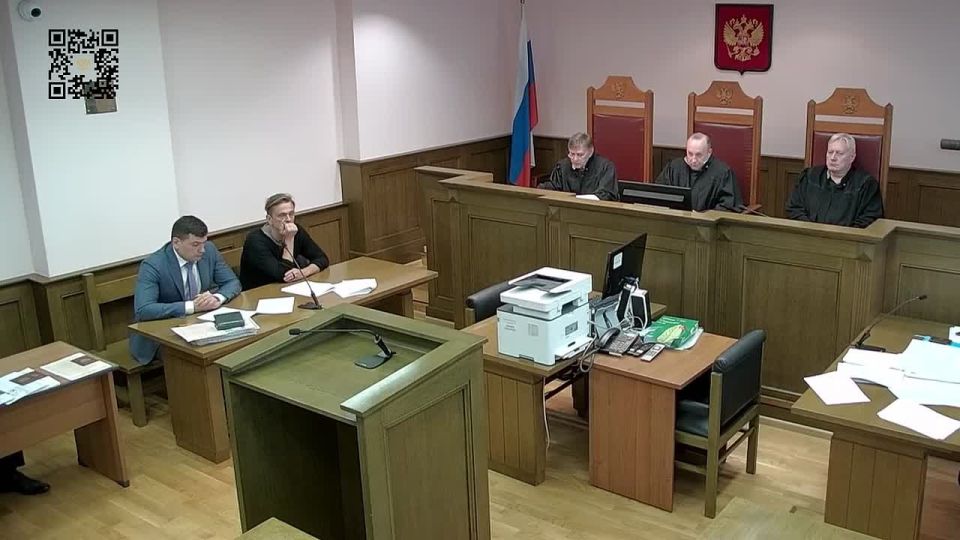 ВС России восстановил общественный доступ к водному объекту, у границы которого жительница Московской области возвела капитальный гараж