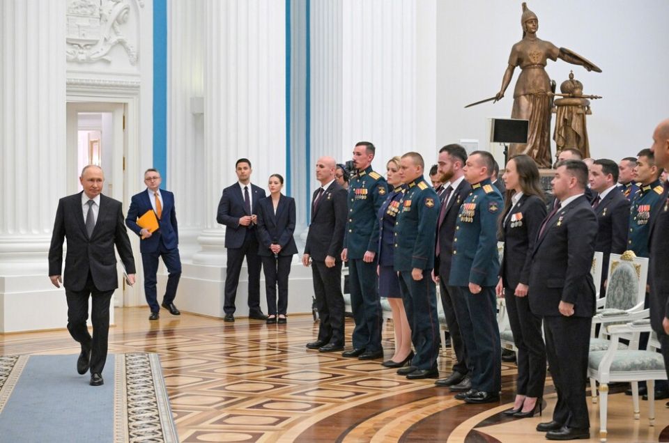Участникам программы «Время героев» можно доверить будущее России — Путин