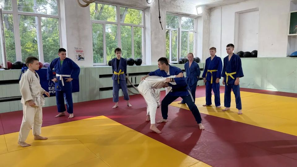 В городе Ясиноватая прошла открытая тренировка по дзюдо в рамках партийного проекта Единой России «Выбор сильных»
