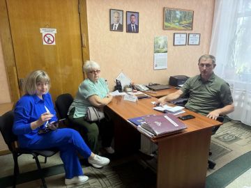 Глава Шахтерского округа провел прием граждан в администрации