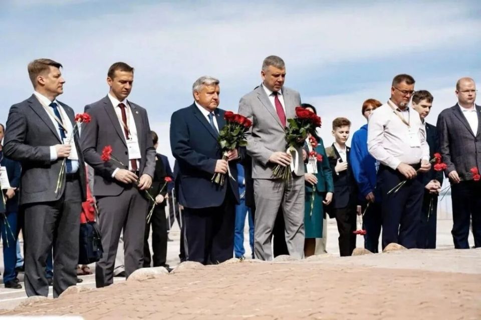 Вице-премьер Владимир Ежиков посетил Архангельскую область