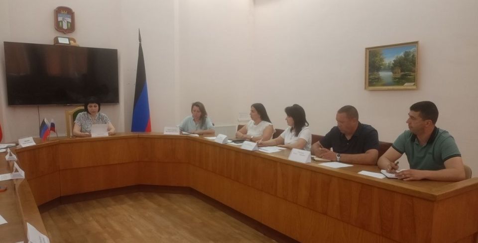 Провели заседание межведомственной комиссии по координации оказания поддержки и помощи участникам СВО