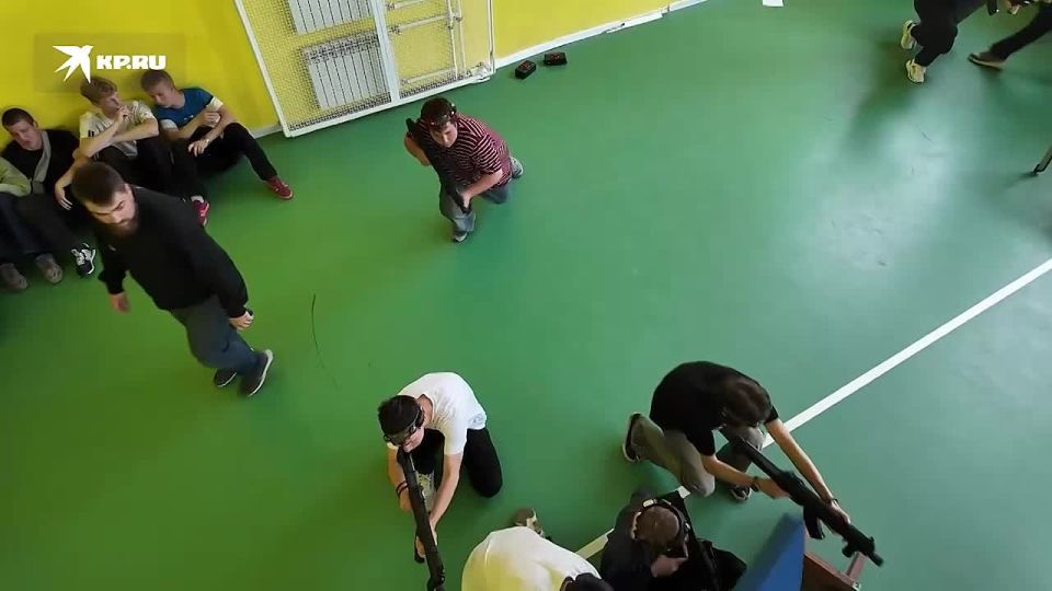 В Мариуполе в честь Дня города-побратима Санкт-Петербурга провели турнир по лазертагу