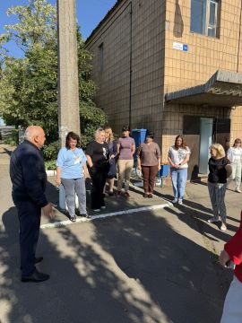 27 мая 2026 года председатель Мангушского муниципального совета Ставрулов Михаил Валентинович провел встречу с избирателями, на которой представил отчет о своей депутатской деятельности за 2025 год
