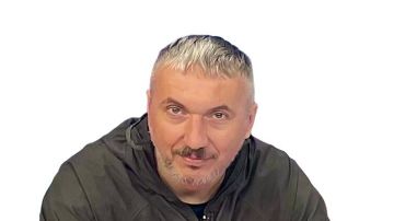 Дмитрий Селезнев о своей книге "Смерть в июле и всегда в Донецке"
