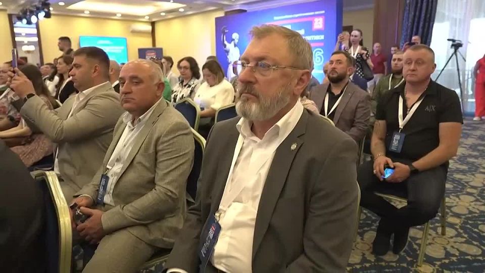 Игорь Лызов: На Всероссийской стратегической сессии, посвященной реализации государственной национальной политики, глава Донецкой Народной Республики Денис Пушилин поделился своим видением исторического пути Донбасса