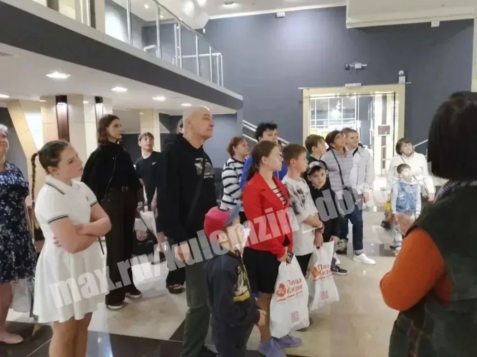 В преддверии Международного Дня защиты детей управлением опеки и попечительства администрации г.о. Донецк для детей-сирот и детей, оставшихся без попечения родителей, подготовлен комплекс праздничных мероприятий