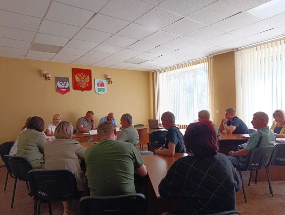 В администрации Амвросиевского муниципального округа состоялось рабочее совещание по вопросу внедрения инвестиционного проекта на территории муниципалитета
