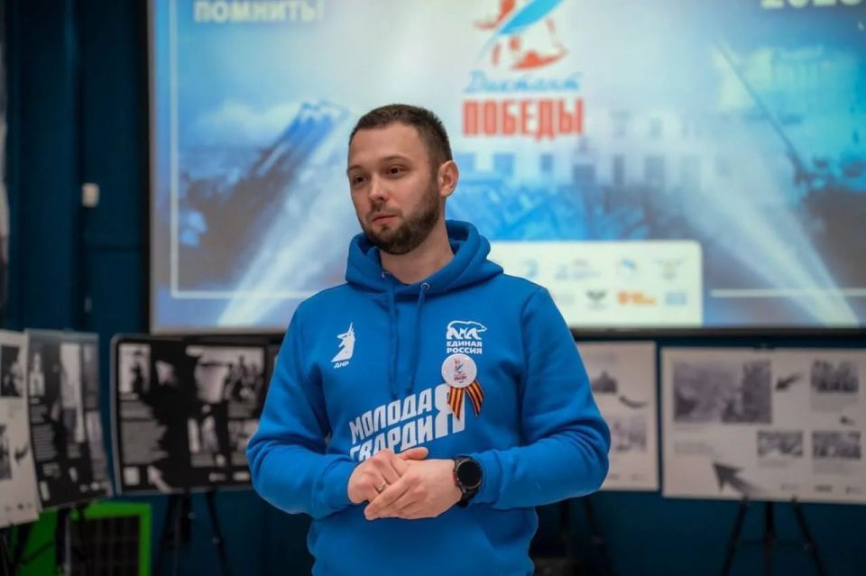 Дорогие друзья, соратники, молодогвардейцы и волротовцы, все, кто работает с нами, следит за нами в соцсетях, помогает на новых территориях, выезжает с гуманитарными миссиями, носит наши цвета, разделяет наши ценности и...