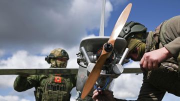 ВСУ разрушили десятки квартир в Геническе, Крымский мост перекрыт. Новости СВО.