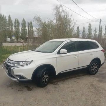 1 750 �.p. Mitsubishi Outlander, 2016 �.�