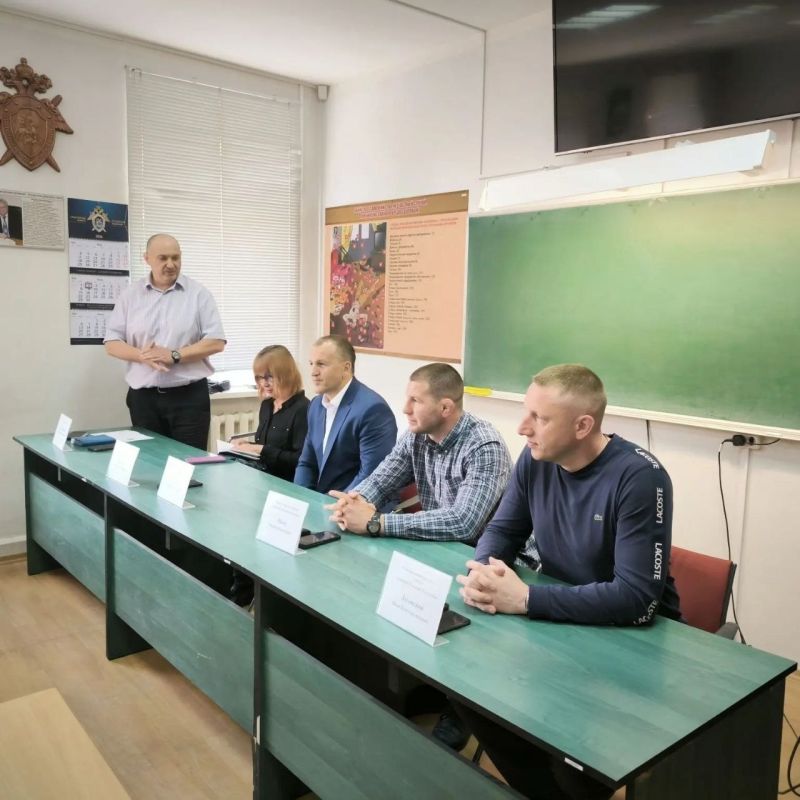 Министр спорта и туризма ДНР Максим Швец принял участие в работе круглого стола «Физическая культура и спорт как социальные феномены общества», который прошёл в рамках Донбасского юридического форума