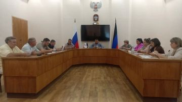 08.06.2026 состоялось внеочередное заседание Тельмановского муниципального совета
