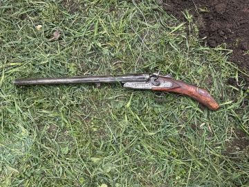 Полицейские изъяли оружие у жителя Мангуша