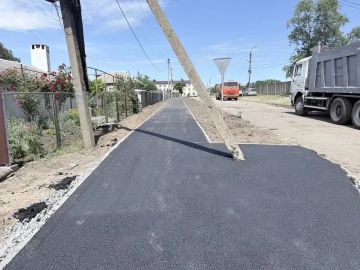 Нижегородские подрядчики закончили обновление тротуара в Мангуше