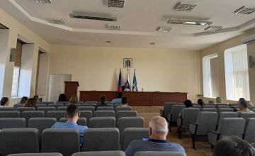 Провёл расширенное оперативное совещание