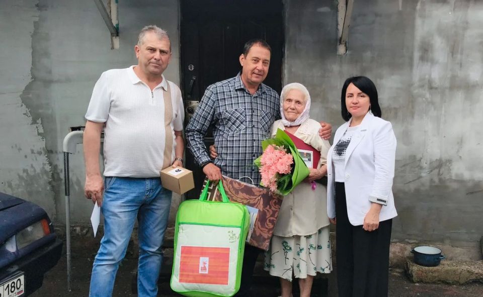 Константин Зинченко: Поздравление с 95-летием Лидии Николаевны Ивановой, жительницы города Волноваха