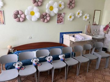 Школа ответственного родительства, работающая на базе женской консультации Ясиноватской центральной районной больницы, продолжает совершенствоваться и обустраиваться, чтобы будущим мамам и папам было комфортно готовиться к...