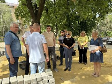В Ждановке проинспектировали ход реализации проекта по созданию Аллеи памяти Героев