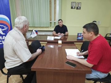 Социальная поддержка и жилищные вопросы: депутаты Народного Совета провели приемы граждан в Шахтерске и Донецке