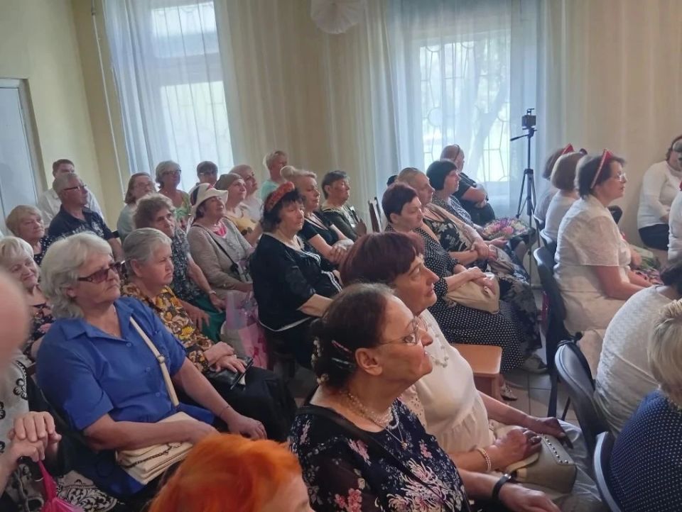 В Центрально-Городском районе Горловки продолжается реализация партийного проекта «Старшее поколение»