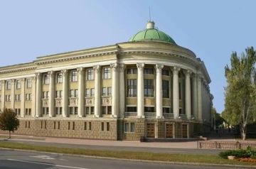 Почти десять километров книжных полок: История Донецкой библиотеки имени Крупской в цифрах и фактах