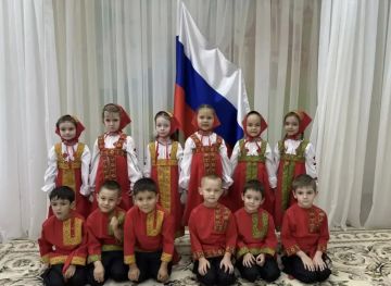 11 июня, в преддверии главного государственного праздника – Дня России, образовательные учреждения Мангушского муниципального округа наполнились атмосферой патриотизма, гордости и единения
