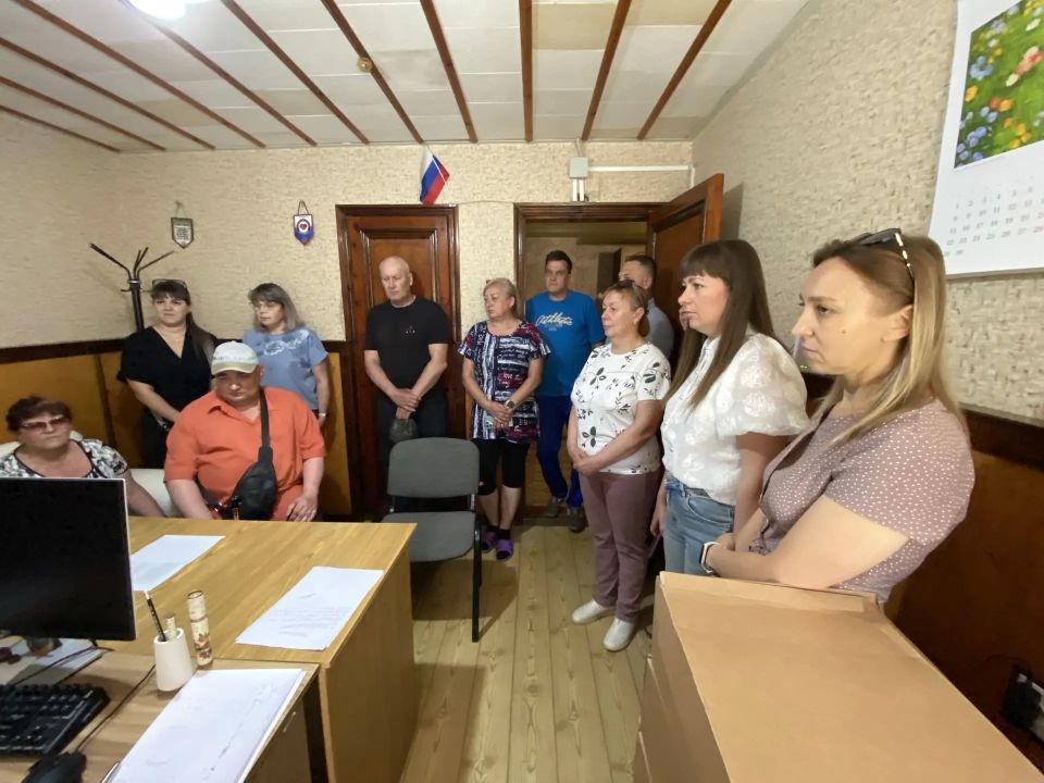 Евгений Поплавский: Сегодня совместно с председателем городского совета Борисом Будыкой и заместителем главы администрации Юлией Михайленко посетил пункт временного размещения (ПВР) в городе Харцызске