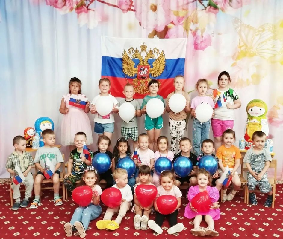 12 июня — особенный день для нашей страны, День России! Это праздник единства, мира и свободы, который объединяет всех нас