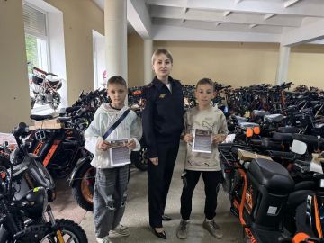 Сотрудники ГАИ проводят профилактические беседы в местах продажи мототехники