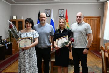 Сегодня, поздравил сотрудников миграционной службы с профессиональным праздником