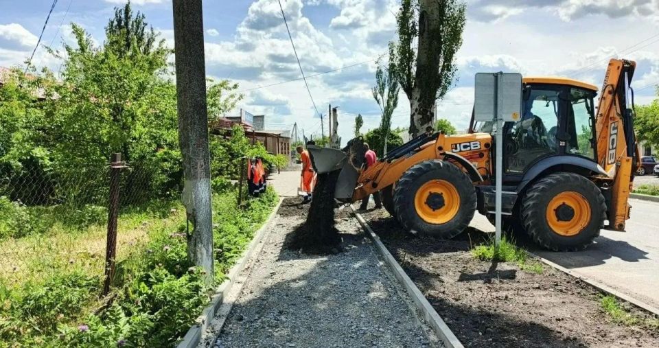 Хабаровский край завершил ремонт дороги по улице Советской в Дебальцево