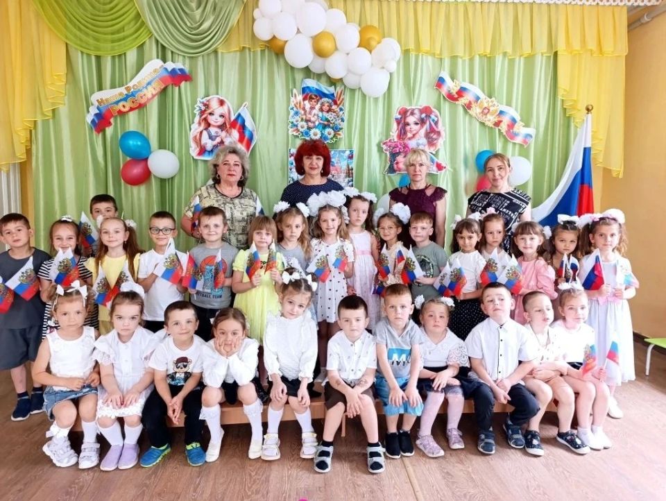 В детских садах Докучаевска царила атмосфера патриотизма и творчества!
