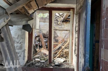ФОТО: Последствия обстрела Кировского района Донецка