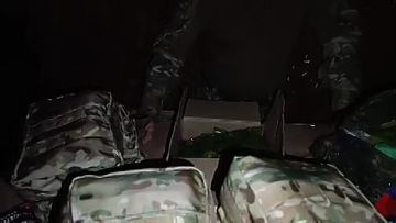 По линии МОО Вече передали в еще одно подразделение, выполняющее задачи в зоне проведения СВО, гуманитарную помощь в виде тактической медицины, экипировки, продуктов питания, а также другого нужного имущества