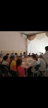 Сегодня воспитанники пришкольного лагеря Чермалыкской школы поздравили медицинскую сестру кабинета по оказанию медицинской помощи несовершеннолетним Чермалыкской врачебной амбулатории ОПСМ с приближающимся днём медицинского...