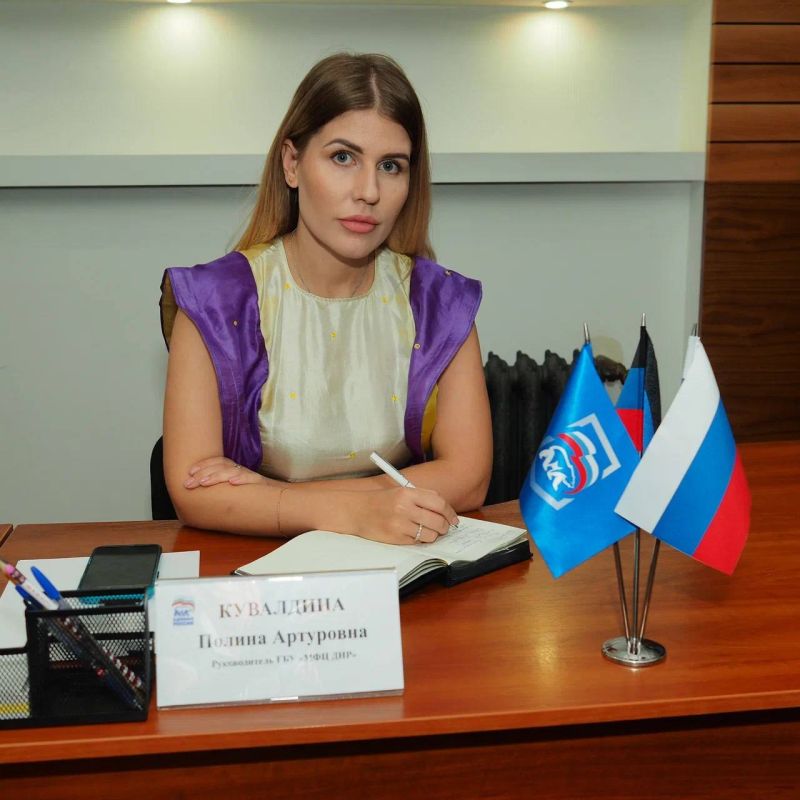 Сегодня провела личный приём граждан на площадке общественной приёмной партии «Единая Россия»