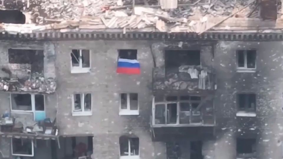 Штурмовики развернули флаги в освобожденных районах Константиновки