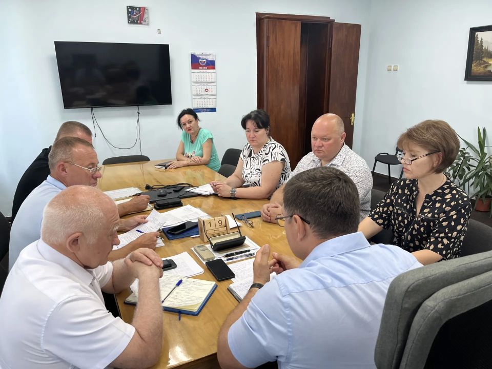Сегодня, 19 июня 2026 года, Глава Новоазовского муниципального округа Василий Овчаров провел оперативное совещание по рабочим вопросам с участием заместителей Главы и руководителей структурных подразделений Администрации...
