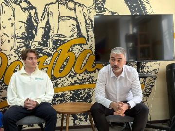Алексей Дорофеев провел диалог на равных с макеевской молодежью