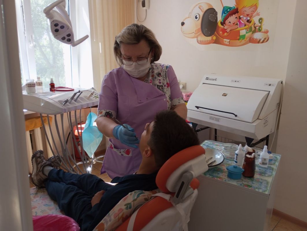 «Главное – попасть в добрые руки»: детский стоматолог из Донецка рассказала о лечении зубов без страха и боли