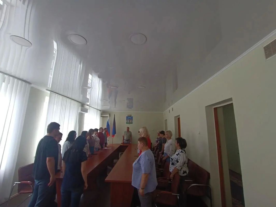 Сегодня вместе с коллегами присоединился ко Всероссийской акции «Минута молчания», посвящённой Дню памяти и скорби