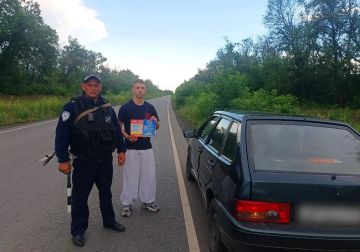 В городах Шахтерске и Снежное полицейские провели мероприятия против дистанционного мошенничества
