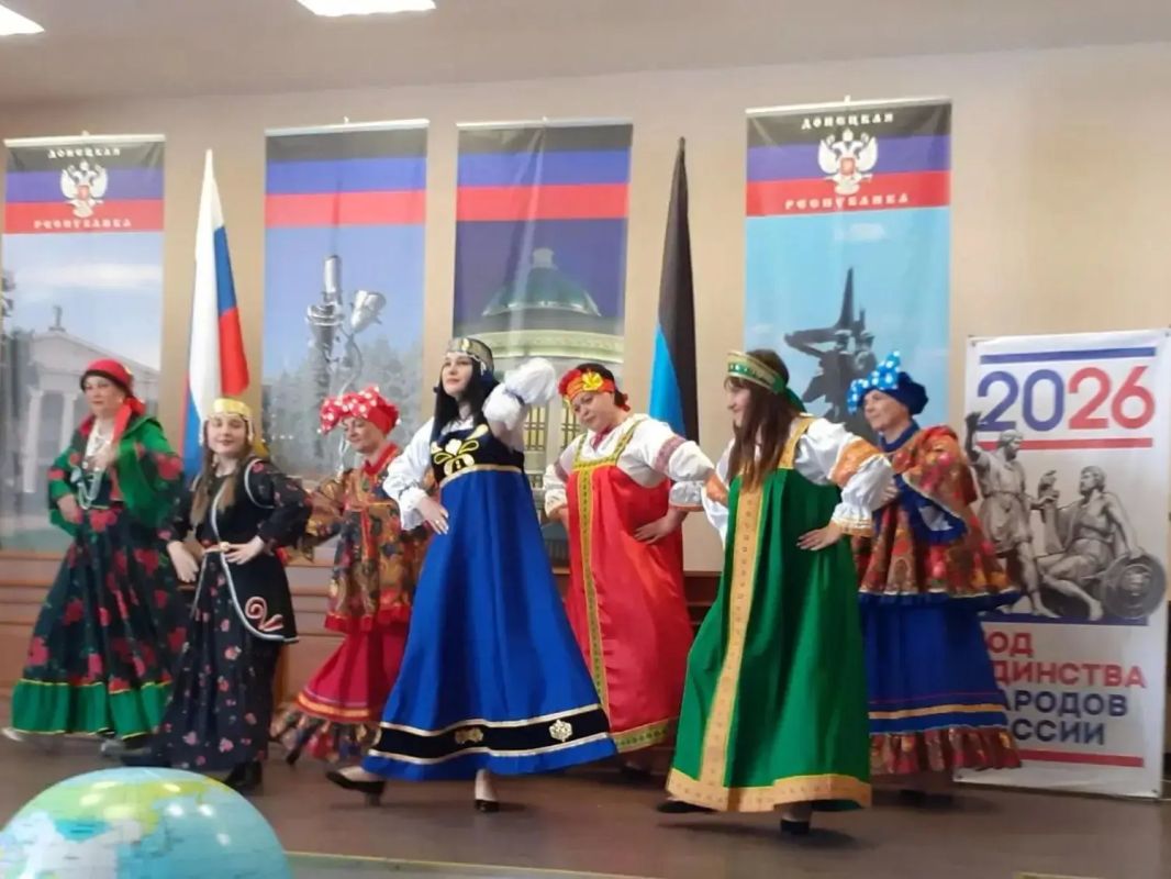 Педагоги из Шахтерского округа поучаствовали в Республиканском смотре профессионального мастерства «Педагогический АРТ-ФАКТОР»