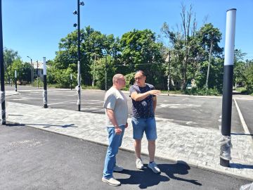 В Снежном продолжается благоустройство общественной территории пгт Северное