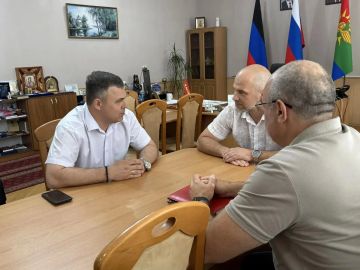 Дебальцево: Желновач и Масников обсудили здравоохранение в муниципалитете