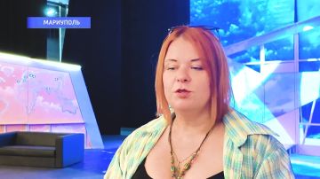 Первая экскурсия в восстановленном Мариупольском русском драмтеатре